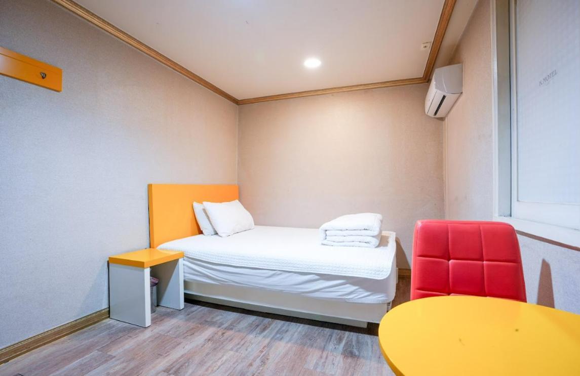 K Motel Daeyeon Busan Exterior foto
